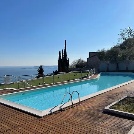 Deluxe Sky Terrasse Design 180°lake View * Toscolano Maderno